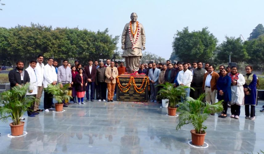 Kalyan Singh Super Speciality Cancer Institute Observes 94th Birth Anniversary of Late Shri Kalyan Singh Ji with Floral Tributes