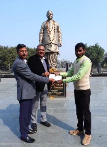 Swadeshi Sankalp Run Organized at Kalyan Singh Superspeciality Cancer Institute on Swami Vivekananda Jayanti