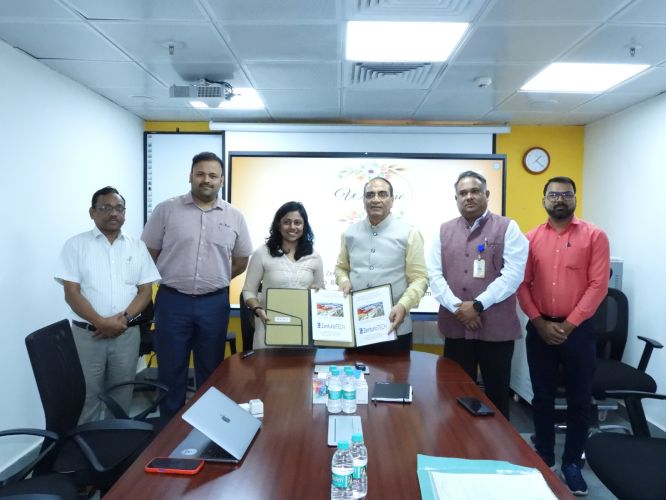 Today, 28.04.2026, a Memorandum of Understanding (MoU) was signed and exchange by Prof. Madan Lal Brahma Bhatt, Director, Kalyan Singh Super Speciality Cancer Institute, Lucknow 